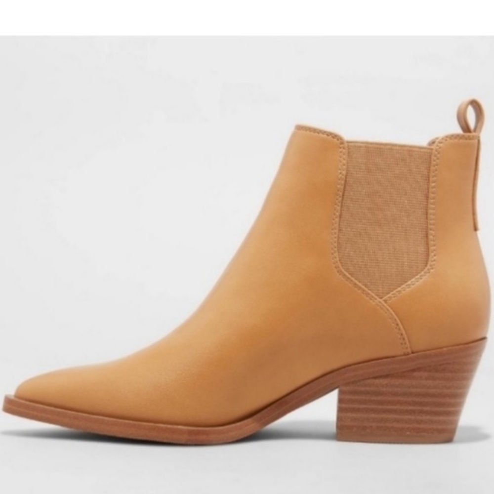 Universal Thread Ankle Booties